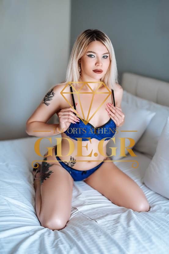 ADELE-HOT-UKRAINIAN-ESCORT-VIZITA-IN-ATHENS-3