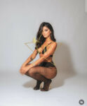 ESCORT-ATHENS-EMMA-SEXY-GIRL-PETITE-ESCORTS-2