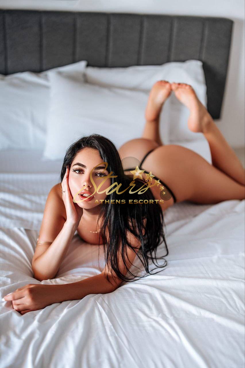 LOLA-SUPER-HOT-VIZITA-UKRAINE-MODEL-IN-ATHENS-RUSSIAN-SYNODOS-ATHENS-2