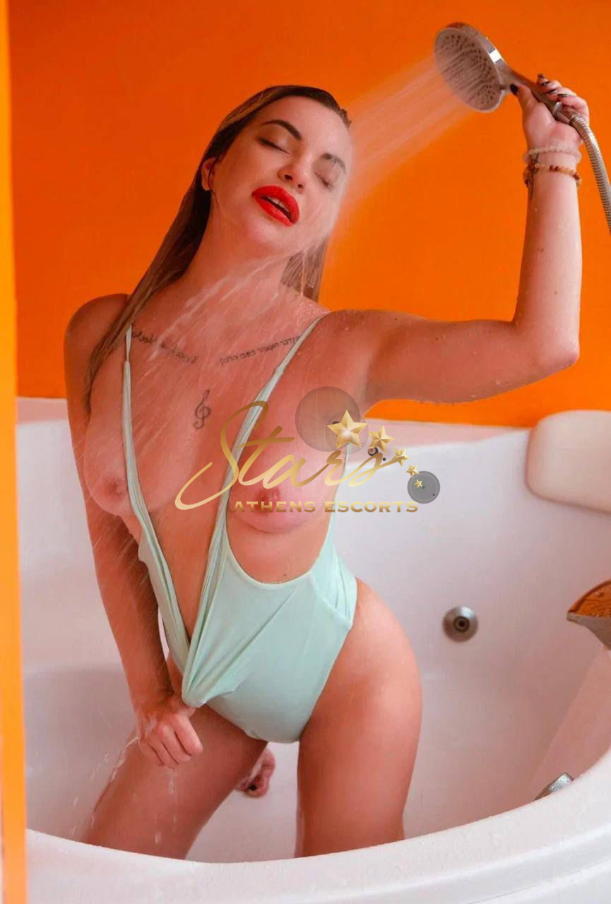 LAURA-ATHENS-ESCORT-STARS-4