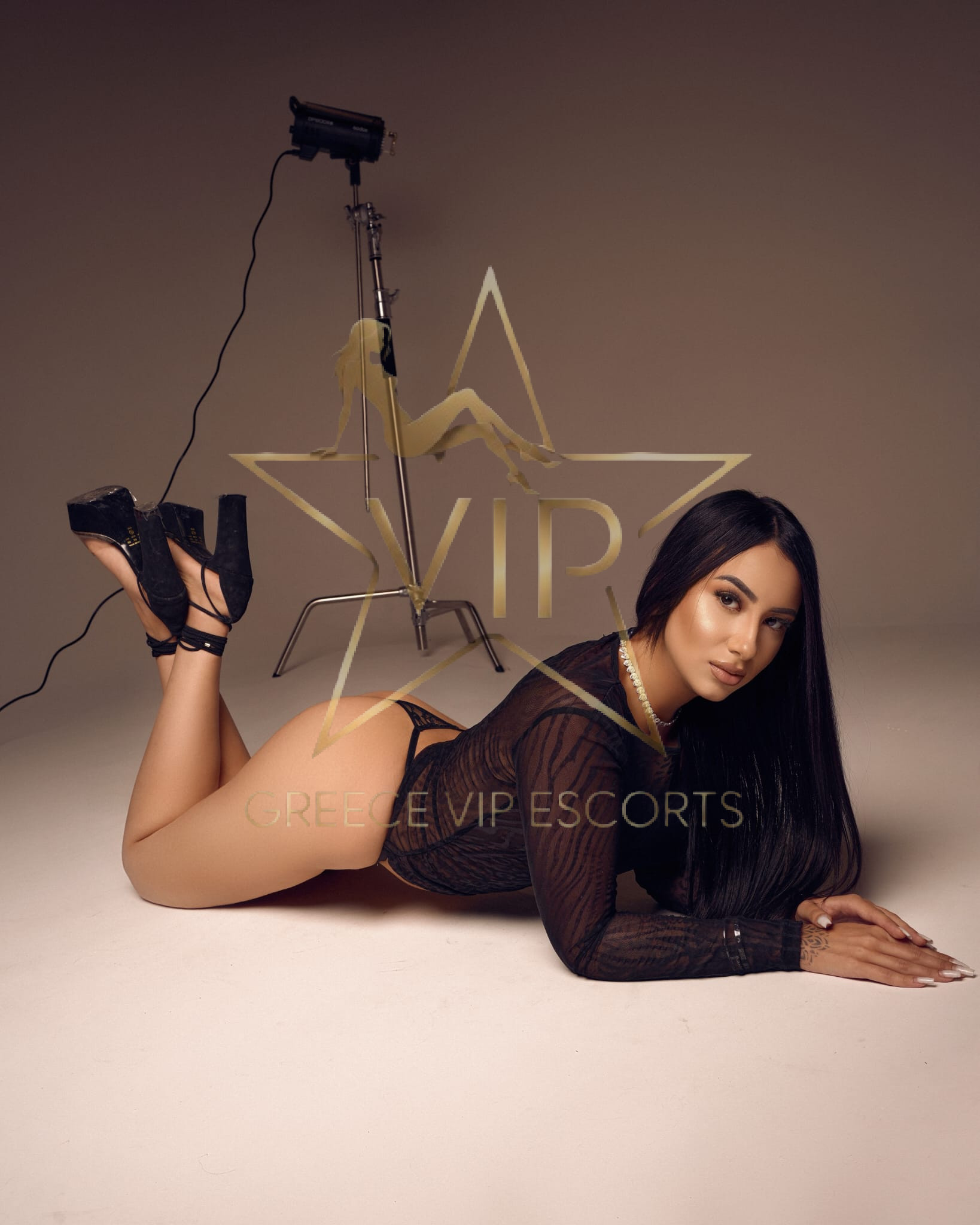 ESCORT-ATHENS-LORENA-BRUNETTE-SEX-BOMB-ATHENS-3